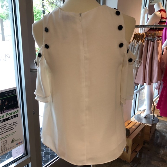 Do+Be Cold Shoulder Top - Picture 2 of 4